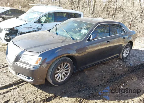 2013 Chrysler 300 Motown from USA, damaged, VIN 2C3CCAAG0DH574691